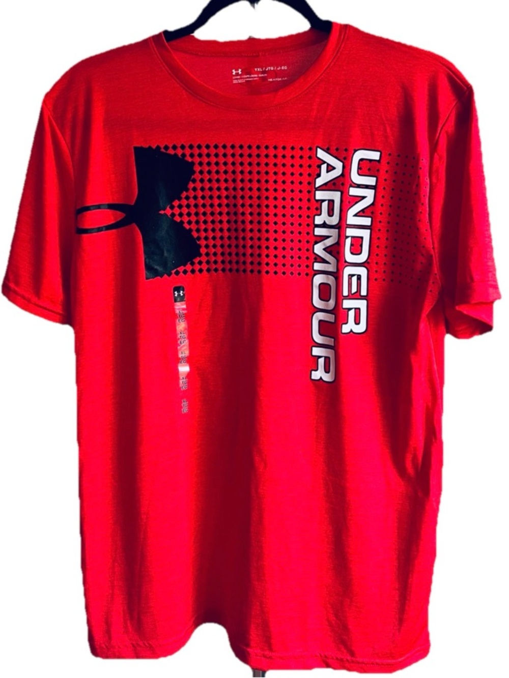 Under Armour NWT HEATGEAR YXL LOGO GRAPHIC Red Short-Sleeve Graphic Logo Tee